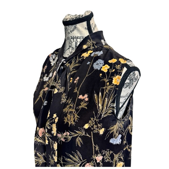 LAFAYETTE 148 NY Jem Floral Silk Sleeveless Blouse. Black, Blue, Pink. Small - Picture 5 of 15